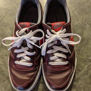 EUC Women's Nike Maroon & Pink Tennis Shoe Sz 9.5